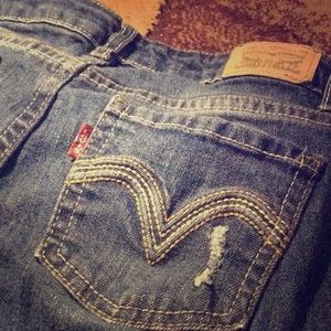 Levi jeans, distressed
